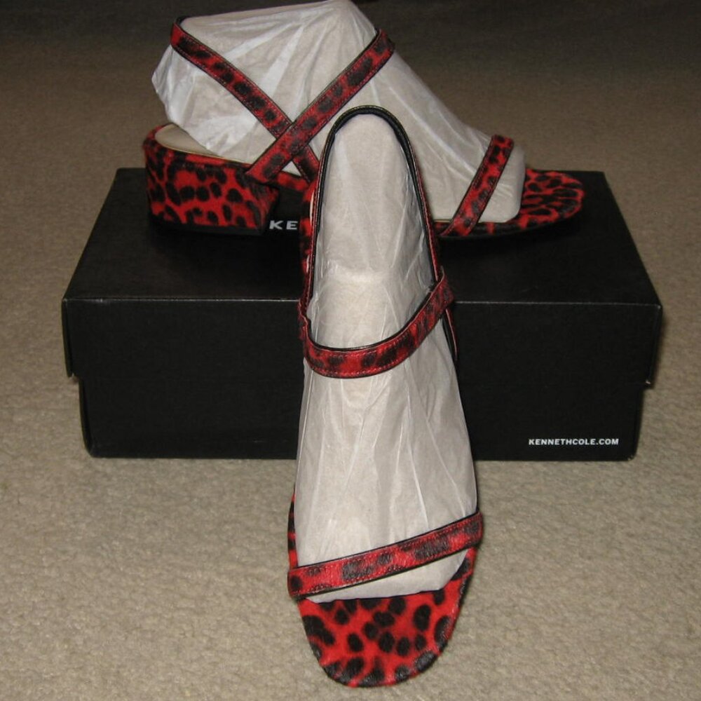 NEW Kenneth Cole Maisie Low Open Toe Block Heel Sandals Red Black Sz 9 NWT